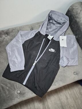 Kids Nike Black and Light Gray Hooded Windbreaker Jacket